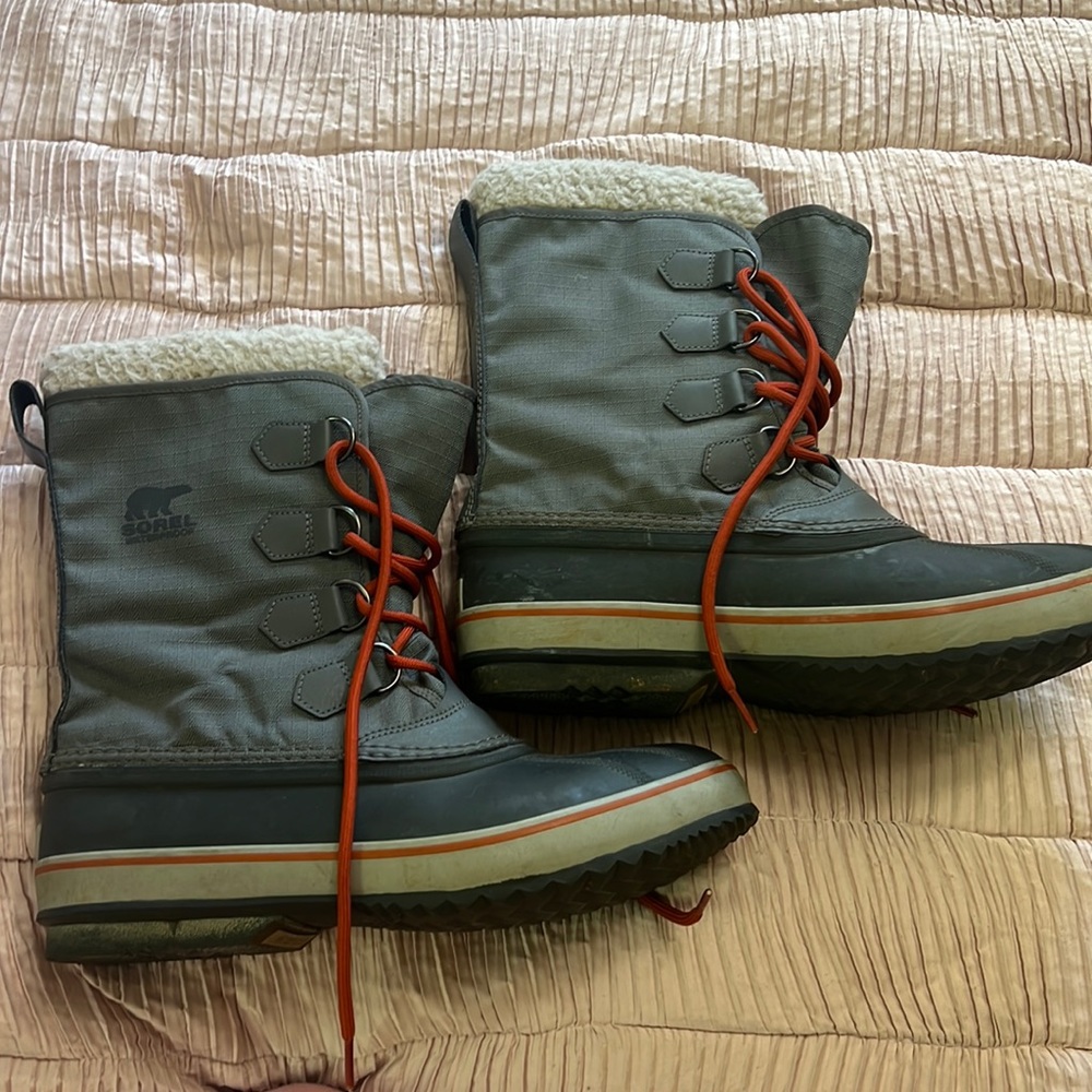 Mens sorrel snow boots